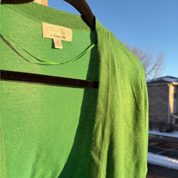 🆕🍏Signature by Robbie Bee Green Cropped Cardigan Bolero Casual Knit Size 14P - Picture 8 of 16